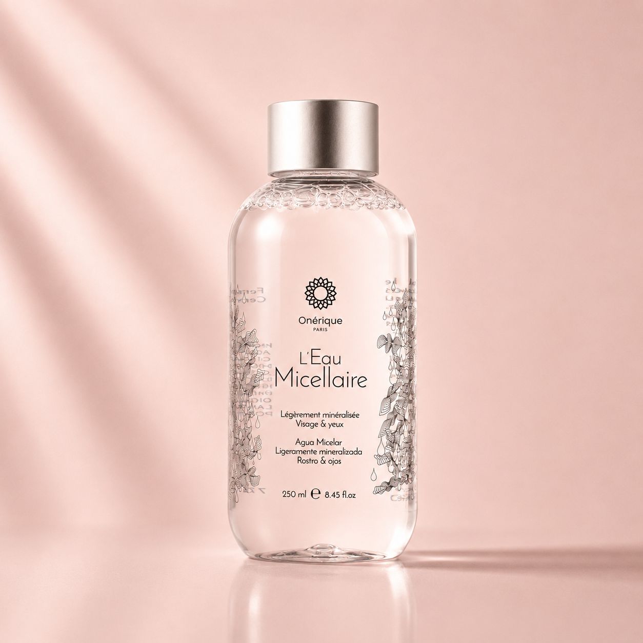 Agua micelar L'Eau Micellaire de Onérique para limpiar, desmaquillar y tonificar la piel.