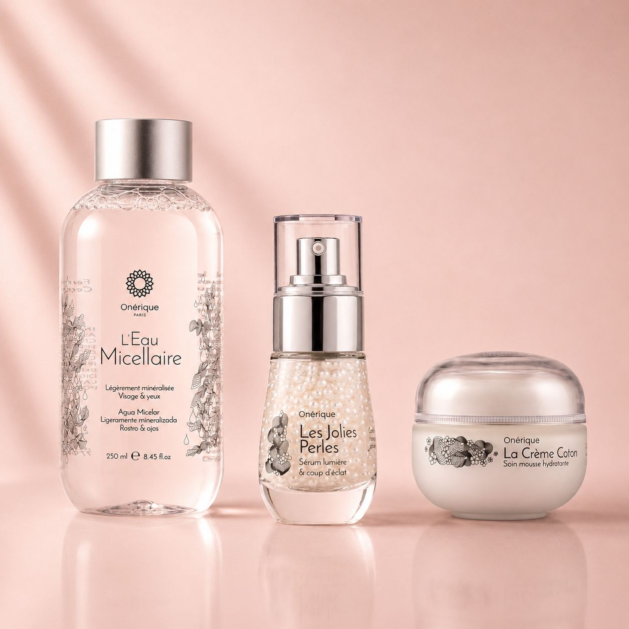 Kit Ritual de Cuidado Diario de Onérique con agua micelar, sérum facial y crema hidratante.